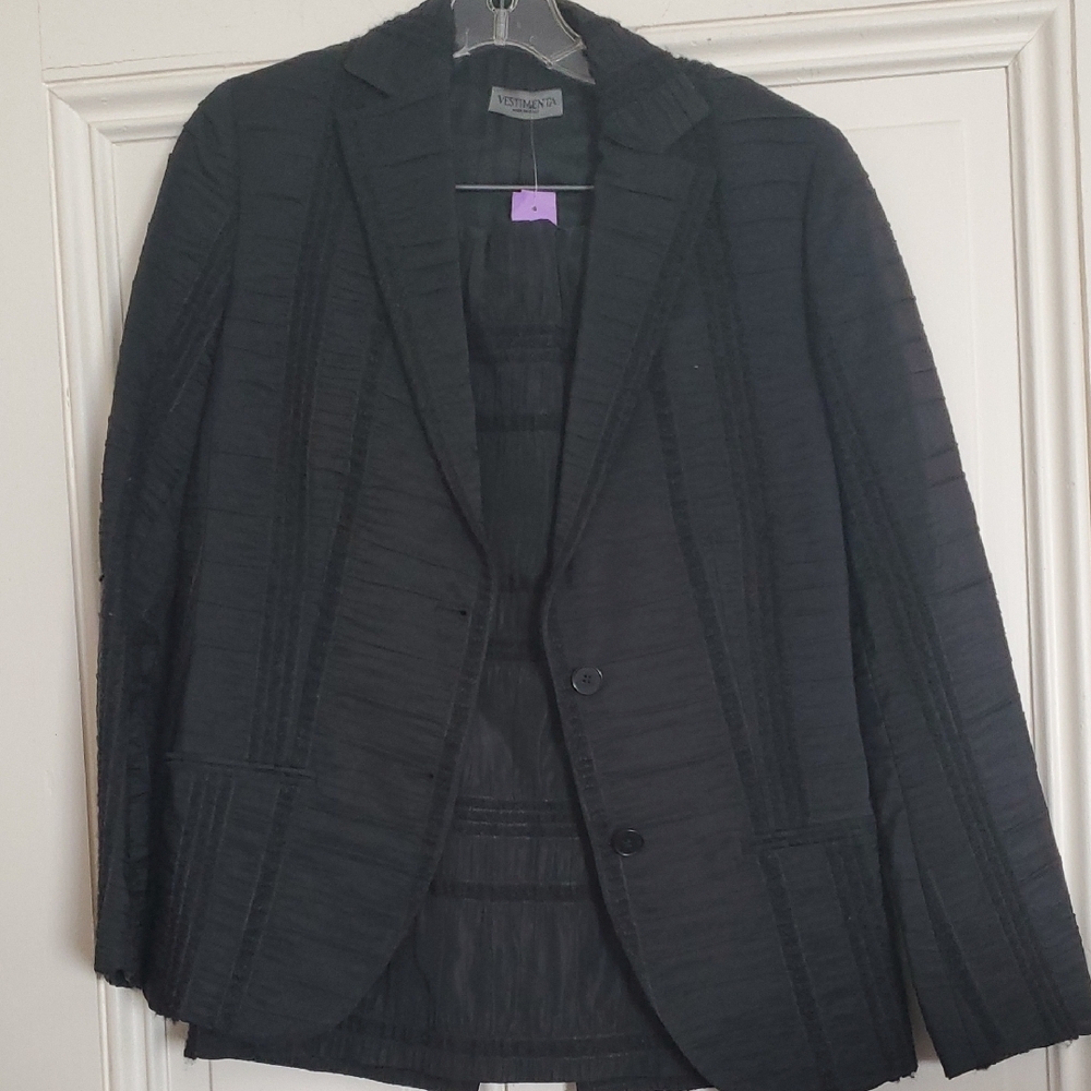 Nwot Vestimenta Black Textured Blazer and Skirt set